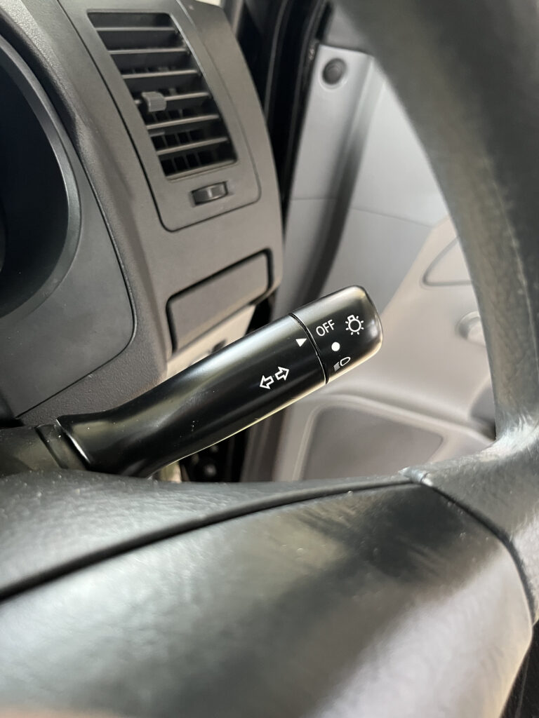 Repair Tombol Mobil: Solusi Interior Mobil Kembali Seperti Baru img 1643